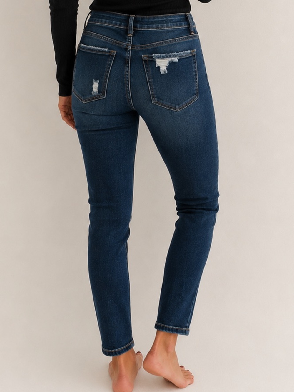 True Craft Mid Rise Skinny Jeans Dark Wash Distressed Size 6 Y2K Stretch Denim